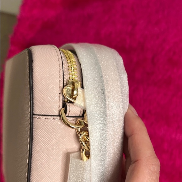 Michael Kors Light Pink Crossbody Bag - Picture 4 of 9